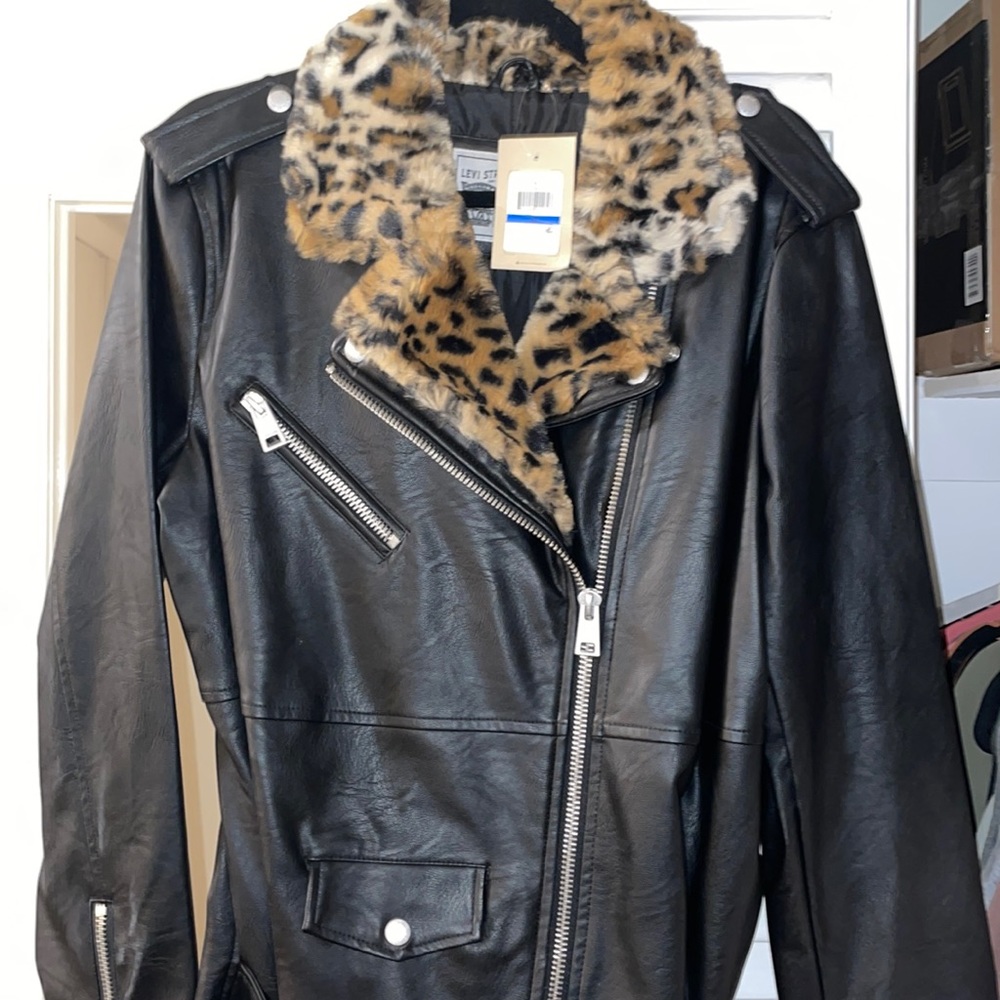 Levi’s Fur collar leather jacket